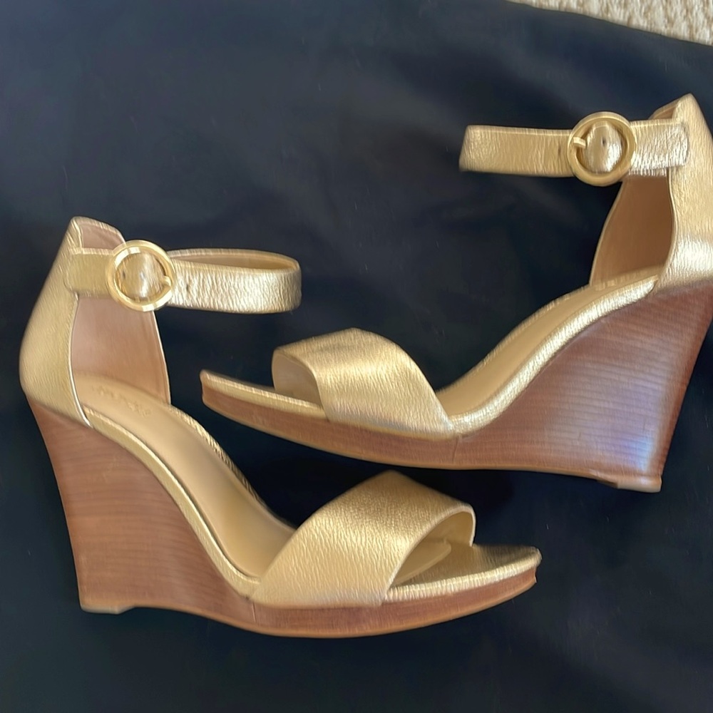 Michael Kors, Gold Leather Wedge Sandals